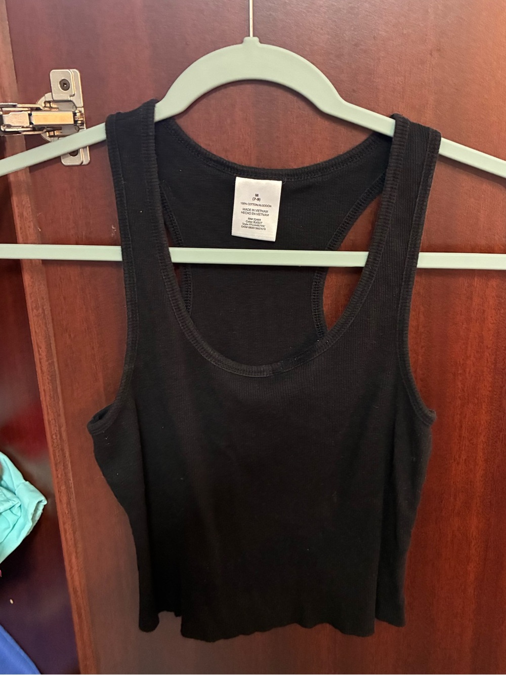 Women’s Black Ribbed Knit Cropped Tank Top Size Medium